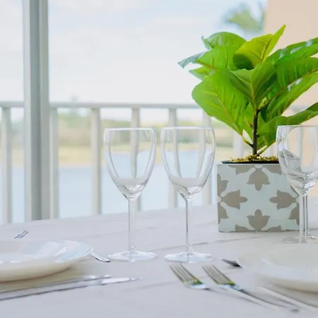 Lägenhet 6 Pers Vue Mer-piscine-parking-clim-wifi