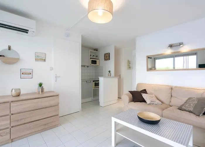 6 Pers Vue Mer-piscine-parking-clim-wifi * Agde