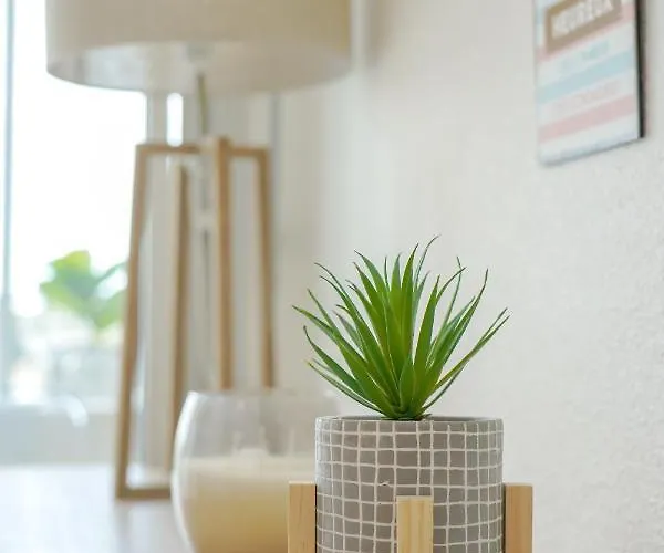 Appartamento 6 Pers Vue Mer-piscine-parking-clim-wifi